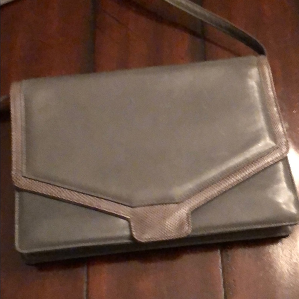 Vintage Green snap clutch